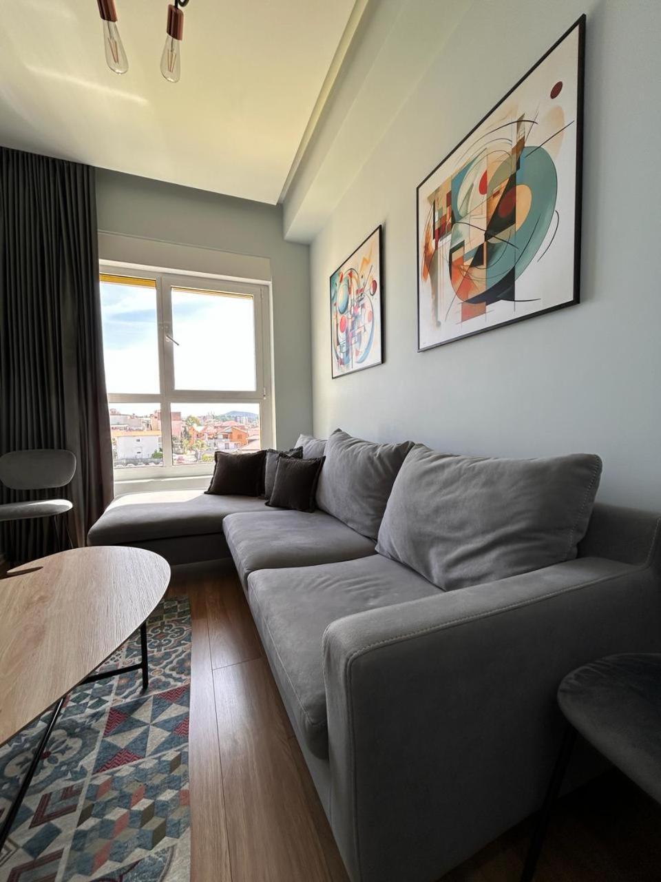 Picasso Apartment Tirana Extérieur photo